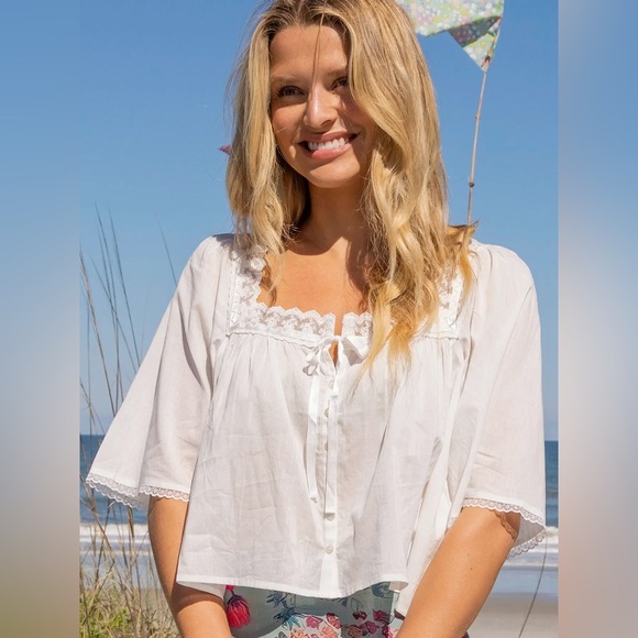 NATURAL LIFE Tops - Natural Life White Cotton Lace Blouse